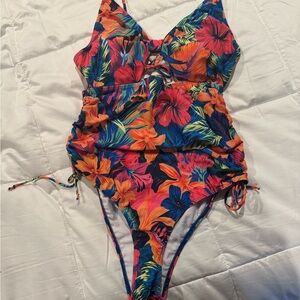 Tropical Floral One- Piece w/Cut Outs, sz XXL